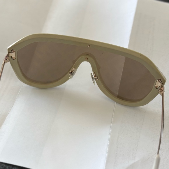 Fendi Brown and Gold Sunglasses Monogram Lens - Picture 4 of 5